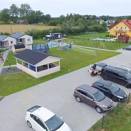 Homes With Pool, Sauna And Jacuzzi *