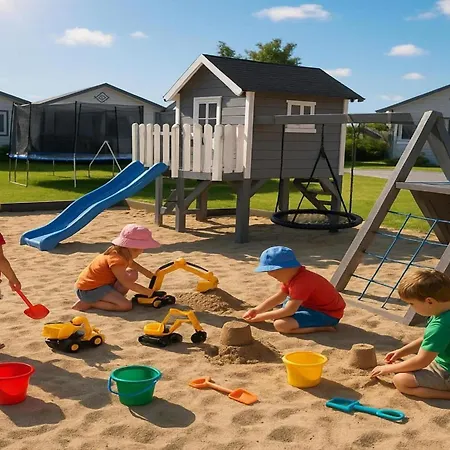 Tatil Evi Homes With Pool, Sauna And Jacuzzi Gąski