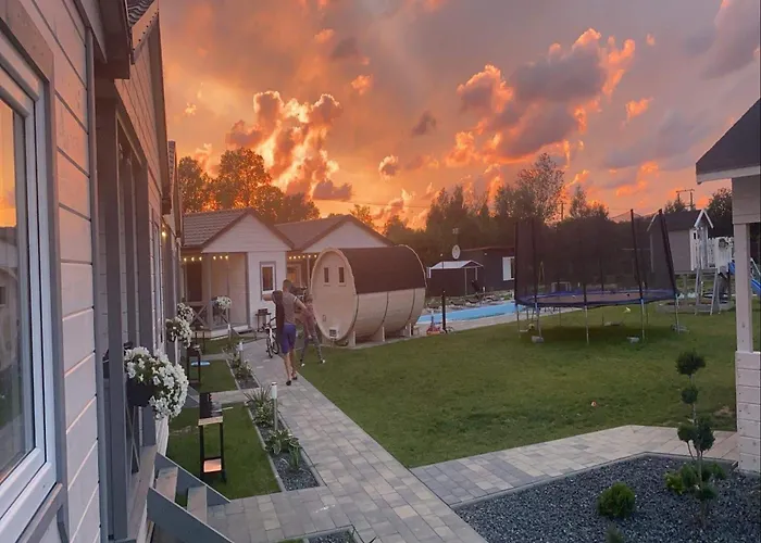 Homes With Pool, Sauna And Jacuzzi